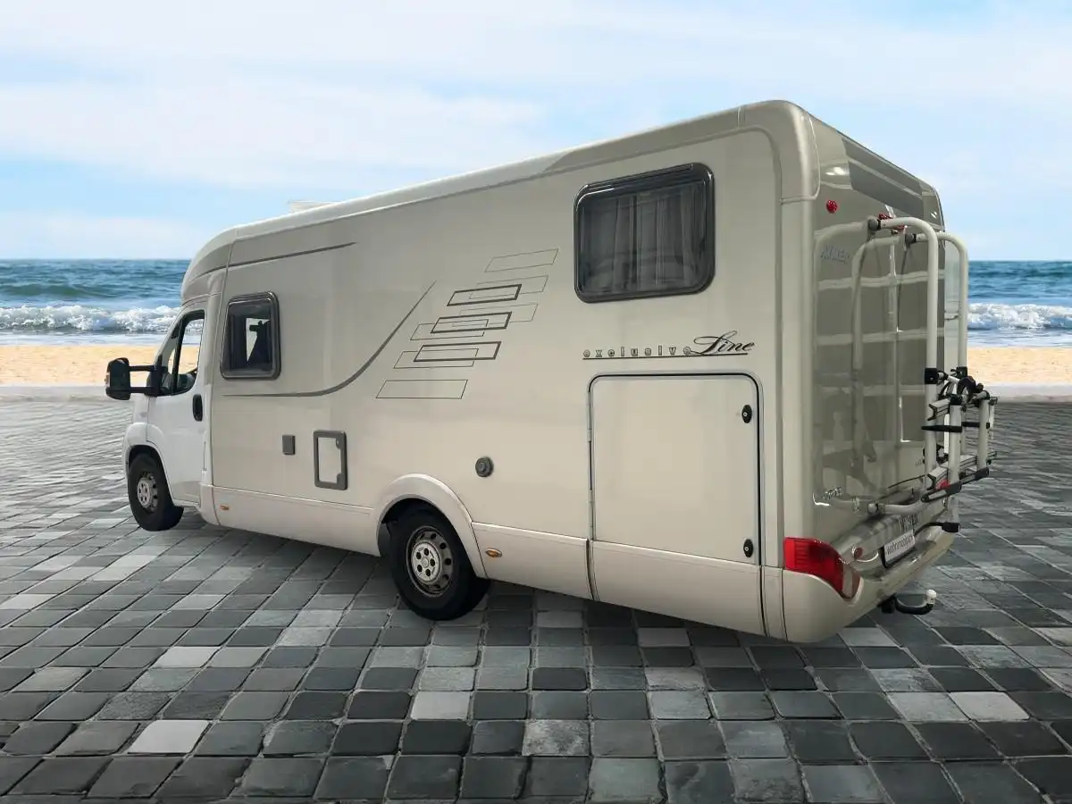 HYMER-ERIBA T 674 CL Exclusive-Line - Ansicht 3